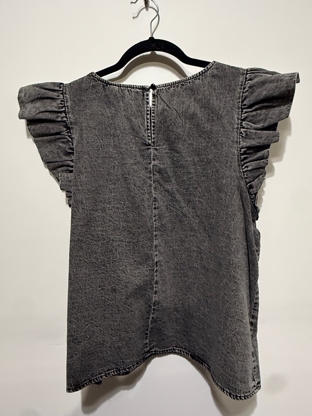 NWT Nanette Lepore Washed Grey Ruffle Sleeve Denim-Blouse - Picture 3 of 3